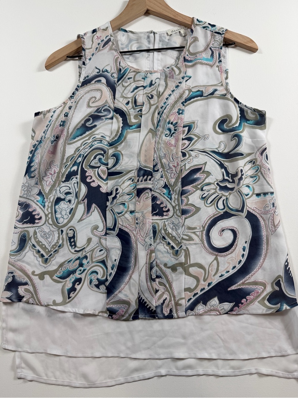 Daniel Rainn Paisley Sleeveless Layered Blouse Size Small Boho Career Chic Top